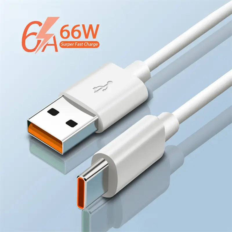 Câble de charge USB-C vers USB-A blanc avec contacts internes orange et marquage de charge super rapide 66 W inclus avec le chargeur mural UE rapide 66 W