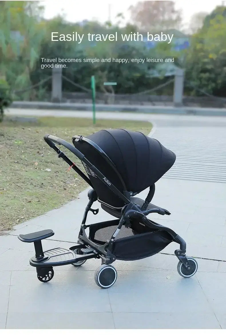 取り外し可能な座席を備えたストローラージライダーボード用の、洗練されたモダンデザインの4輪ブラック・クーレンベビーカー。