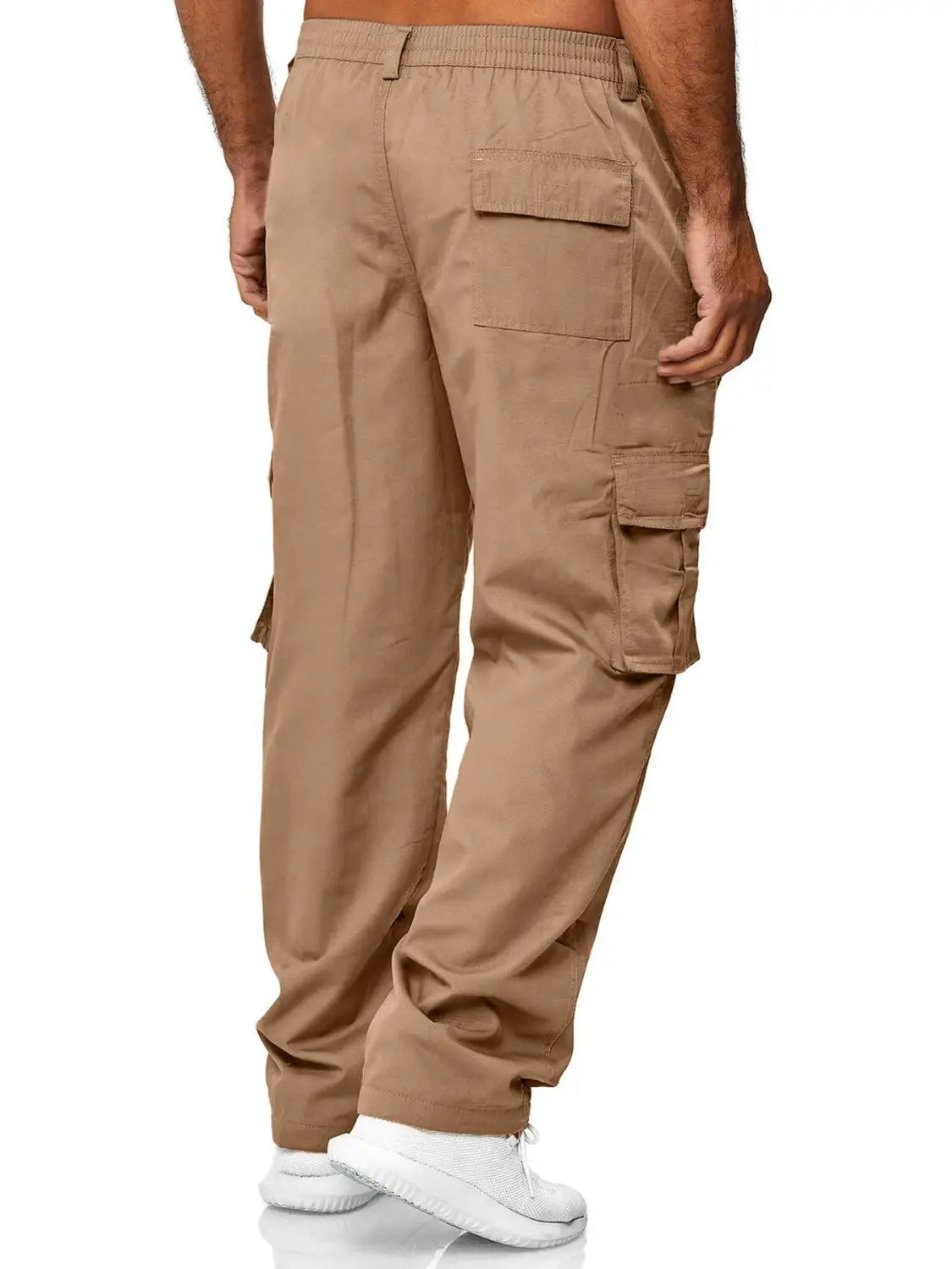 Beige Herren-Cargo-Hose, leger, mit mehreren Taschen, mit mehreren Taschen und elastischem Bund für Komfort.