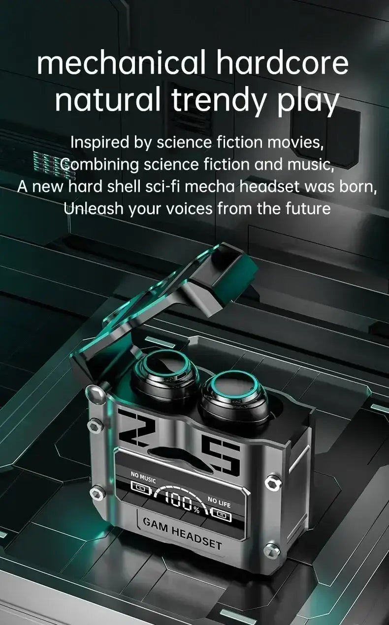Auriculares inalámbricos Bluetooth 5.3 de mecha sci-fi mecánico en negro y teal, con diseño de carcasa rígida y acentos verdes luminosos alrededor de los auriculares; incluyen un estuche de carga resistente con tapa tipo compuerta para un uso duradero