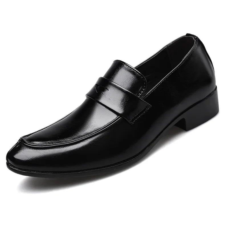 Men Leather Shoes New British Business Dress Shoes Fashion Pointed Social Shoes Casual Shoes Zapatos Hombres