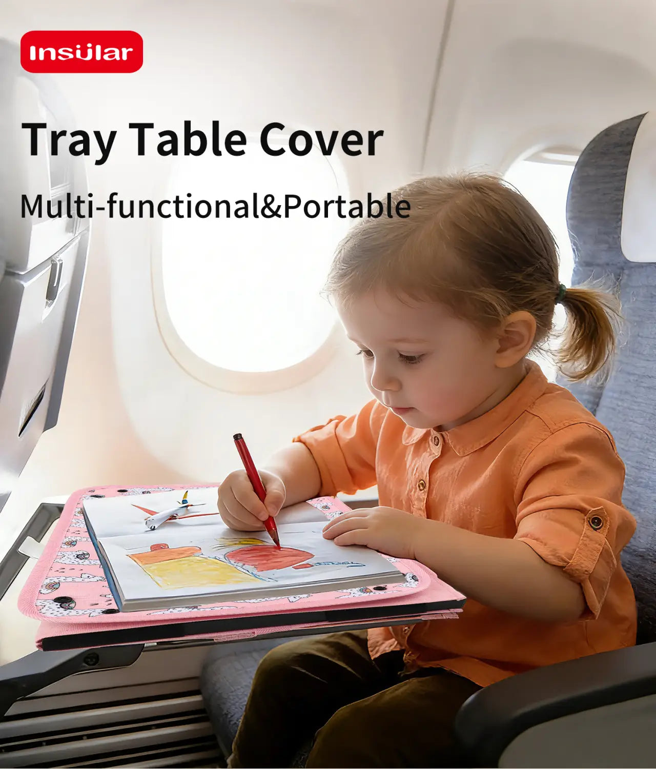 Rosa gemustertes, inselartig wirkendes Ablagetablett-Unterdeck mit verspieltem Alpaka-Design, ideal für die Verwendung als Lap Desk bei Flugreisen für Kinder im Flugzeug.
