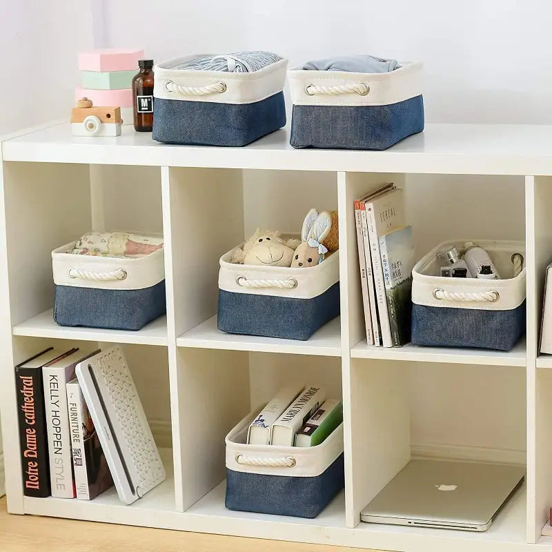 paniers de rangement en tissu denim bleu et blanc avec poignées en corde, boîte en tissu pliable, pour organiser et ranger.