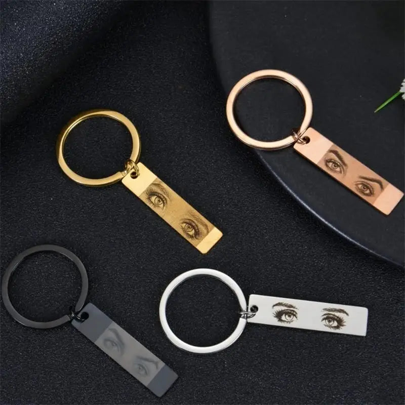 Custom Picture Keychain Personalized Engraved Text Eye Keychain Customized Name Eyes Photo Key Chain Jewelry Gifts for Lover