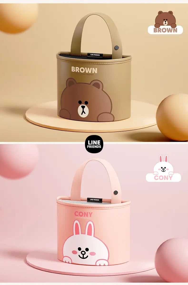 Cubo organizador para asiento de coche cilíndrico de piel sintética color beige, con rostro de oso marrón y la palabra «brown» impresa en color marrón, con asa a juego.