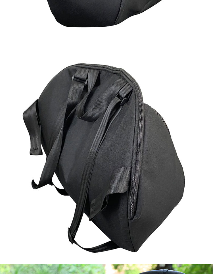 Schwarze Nylon-Aufbewahrungstasche für den Doona-Kinderwagen als umwandelbarer Reise-Rucksack mit verstellbaren Schultergurten und vorderem Reißverschluss.