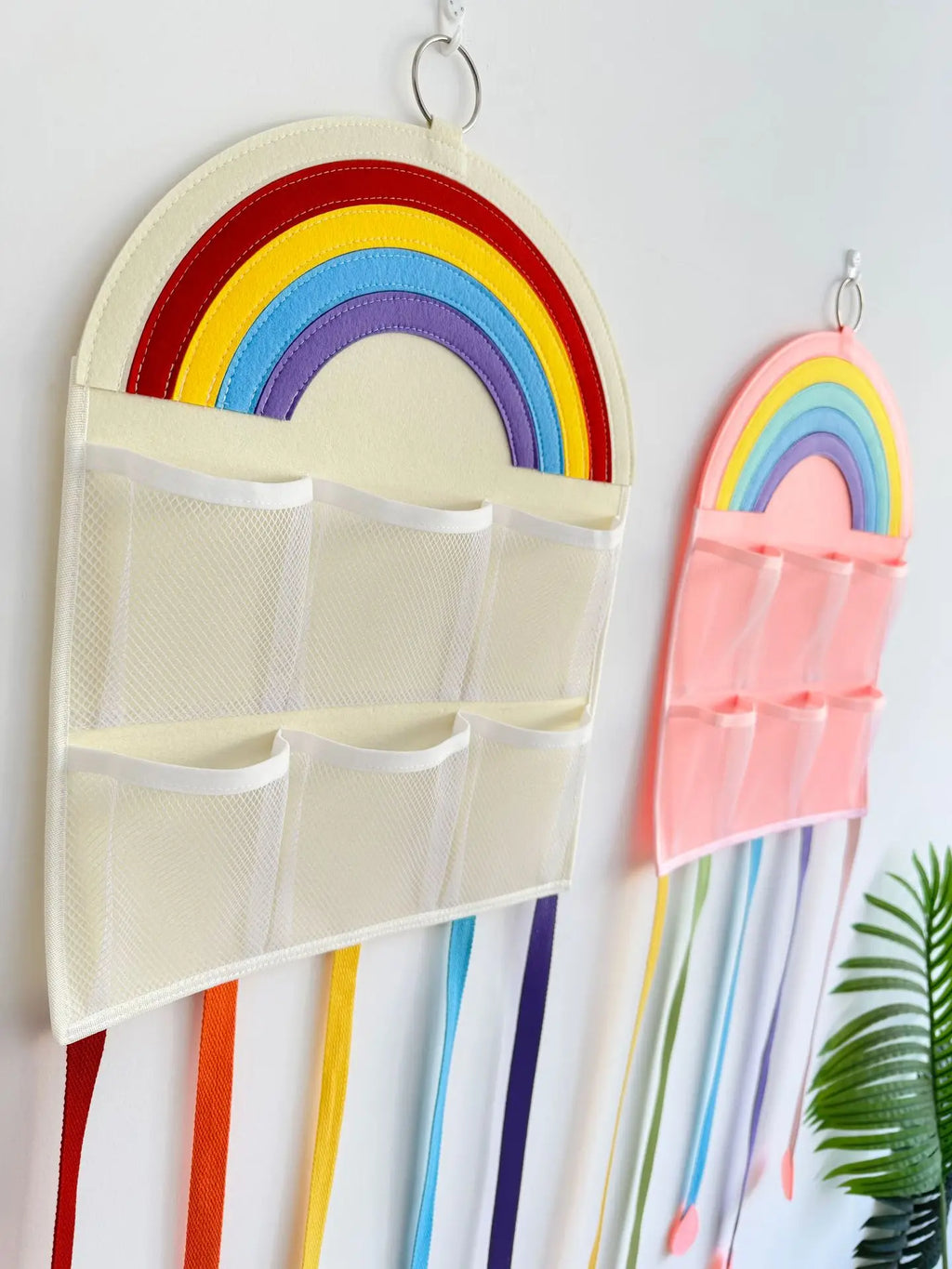 Kids Hair Accessories Storage Hanging Bag, Wall Mount Felt Hair Clip Headband Scrunchie Organizer, Girls Room Hairpin Display St