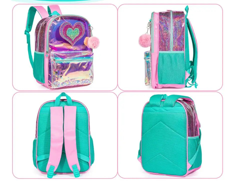 Ein lebhaftes Schulrucksack-Set für Mädchen in Türkis und Pink holografisch mit einem holografischen Herzdesign, glitzernden Akzenten und flauschigen Pompon-Anhängern.