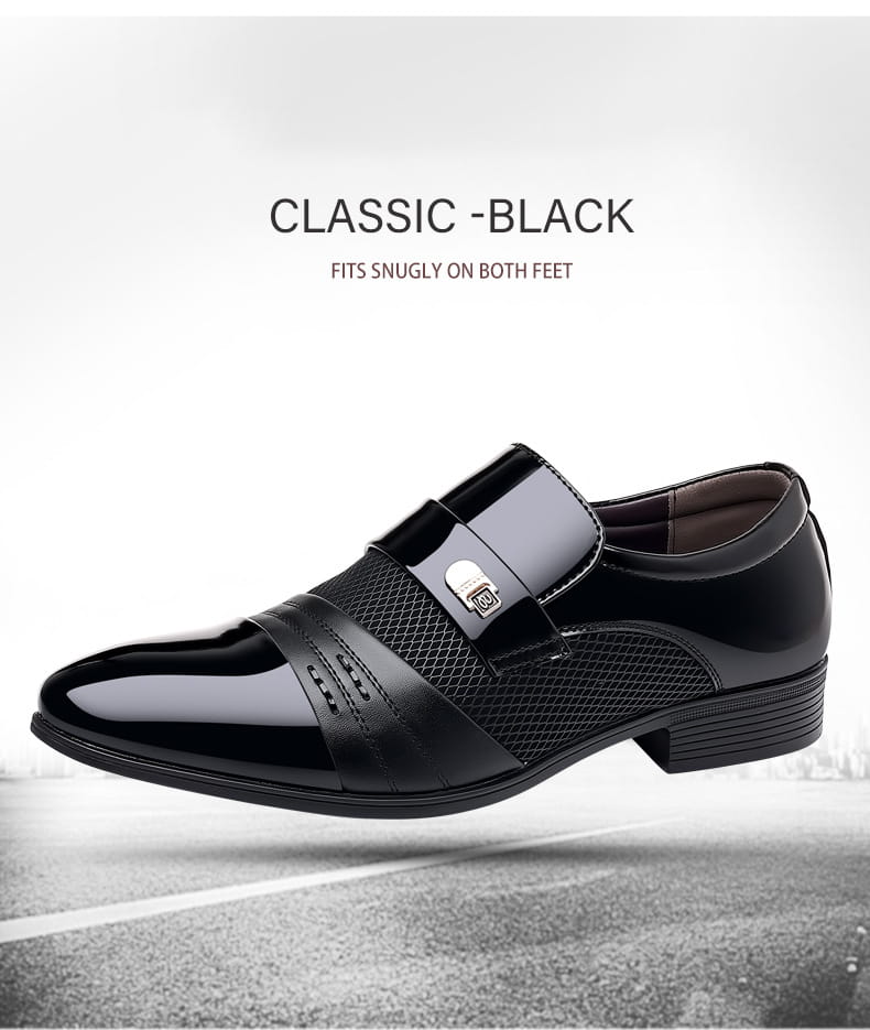 Zapatos de vestir de punta afilada de lujo para hombre en negro, con capuchón de puntera de charol brillante, paneles laterales de malla texturizada y un detalle de hebilla en tono plateado.