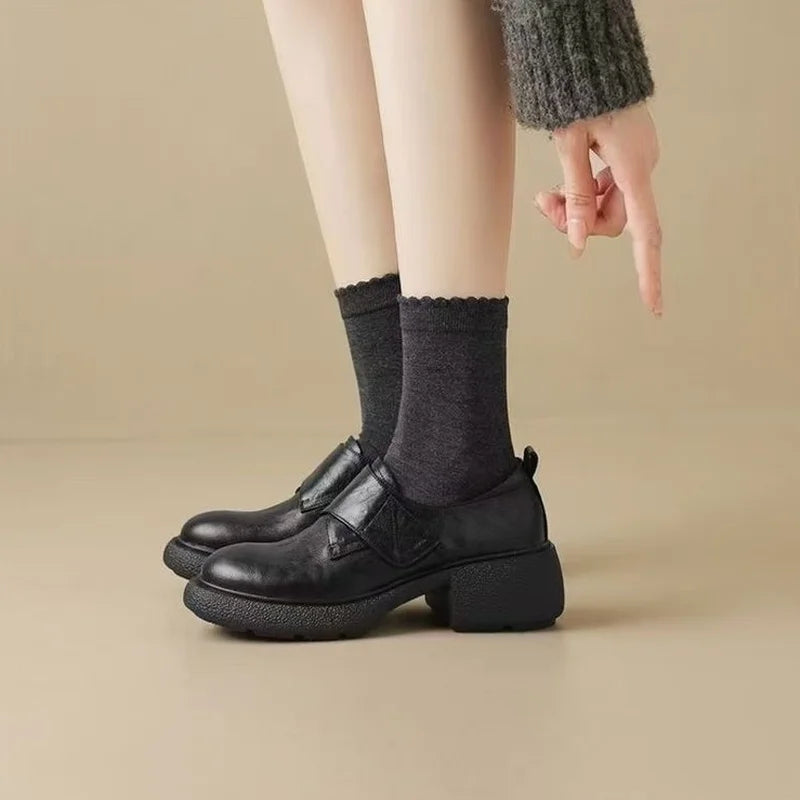 2026 New Women Leather Loafers Round Toe Buckle Flat Shoes Black Tonal Cushioned Non Slip Soft Sole Comfortable Daily Wear