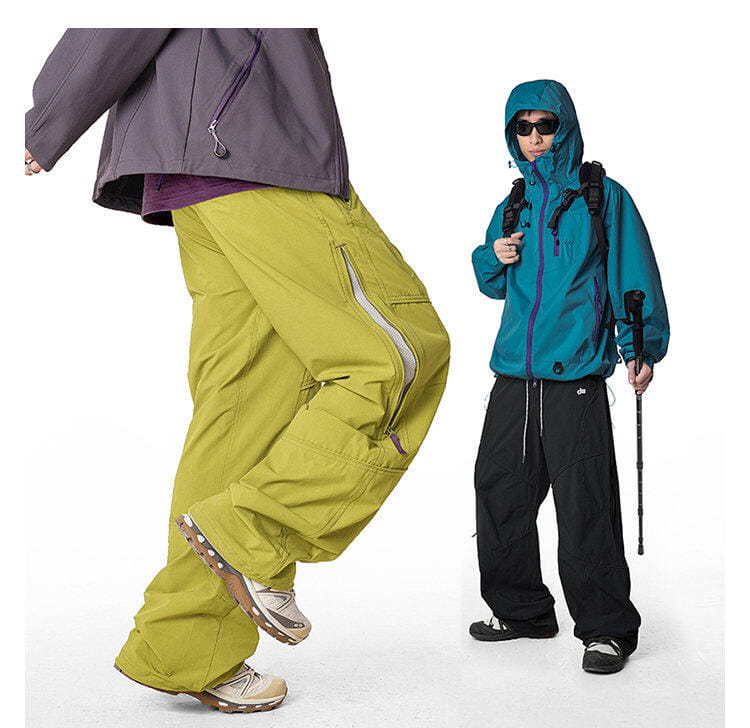 pantalones cargo impermeables de senderismo para hombre en verde oliva, con múltiples bolsillos y detalle de cremallera lateral, diseñados para secado rápido y uso en exteriores