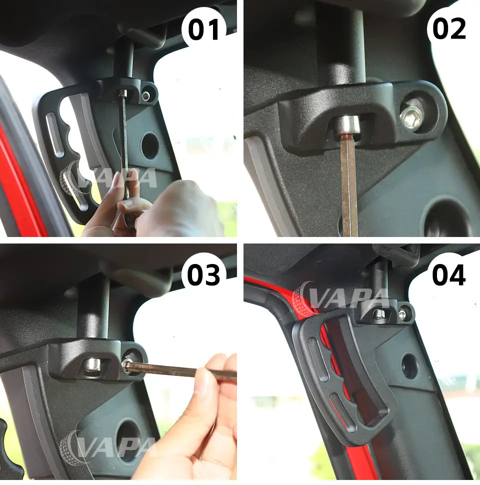 Griff für die Aluminium-Tür am Jeep Wrangler JK aus schwarzem Kunststoff mit rotem Akzentbesatz und strukturierter Griffoberfläche.