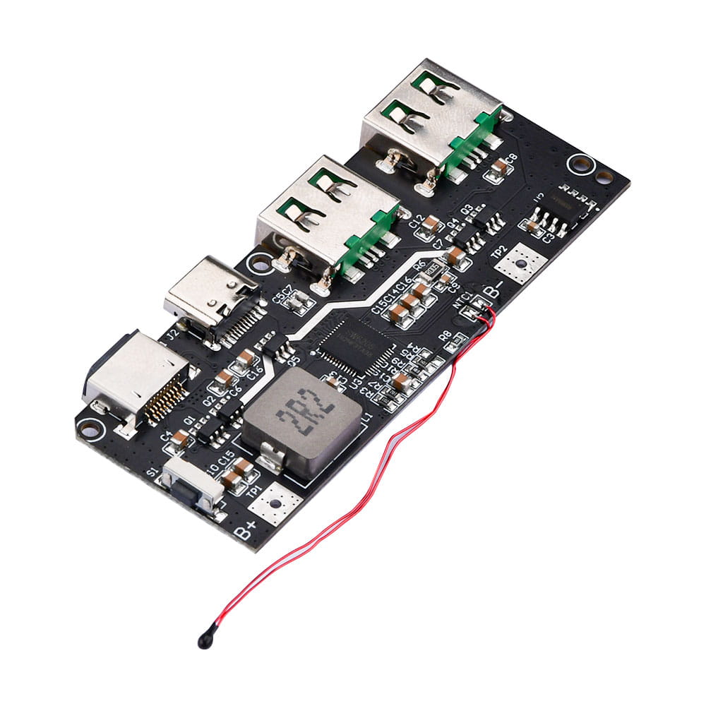 Carte de charge USB rectangulaire noire avec trois ports USB argentés, un port micro-USB et des composants électroniques pour un module de charge sans fil rapide de 22,5 W avec affichage LCD, intégrant une prise en charge de la sortie.