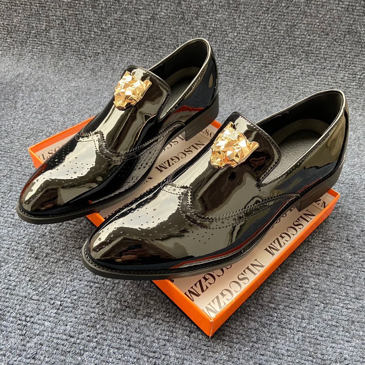 Dress Shoes Men Party Flats Black Golden Decoration Formal Brogues Patchwork Casual Shoes Handmade Wedding Men Loafers Moccasins