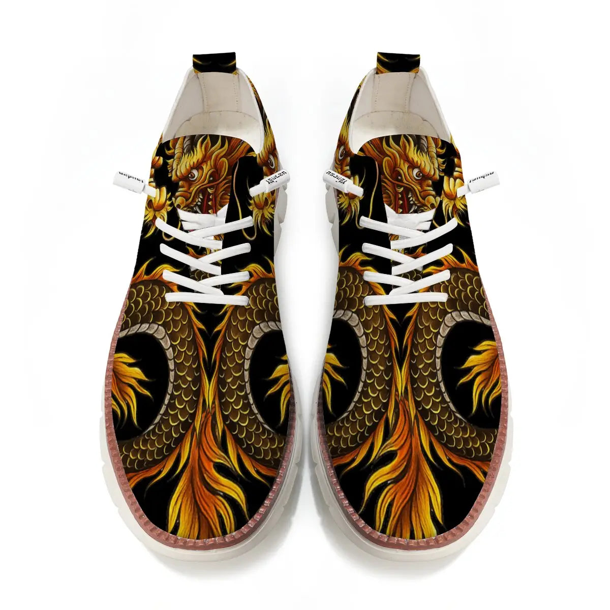Chaussures derby brogue décontractées en maille pour hommes, de couleur noire, avec un design de dragon vibrant or et orange et des lacets blancs.