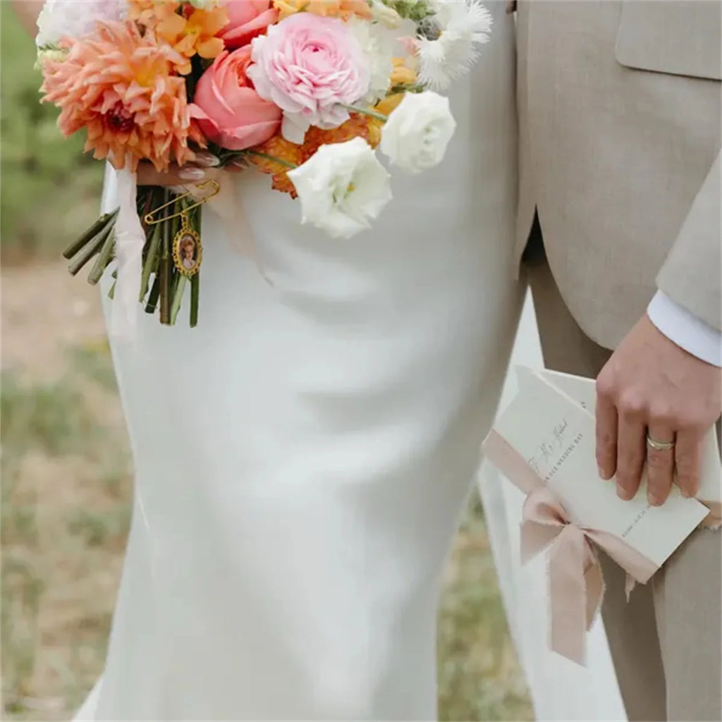 Set of 2 Personalized Wedding Vow Books His and Her Paper Vow Books Customized Wedding Vow Book with Silk Ribbon gift for Bride