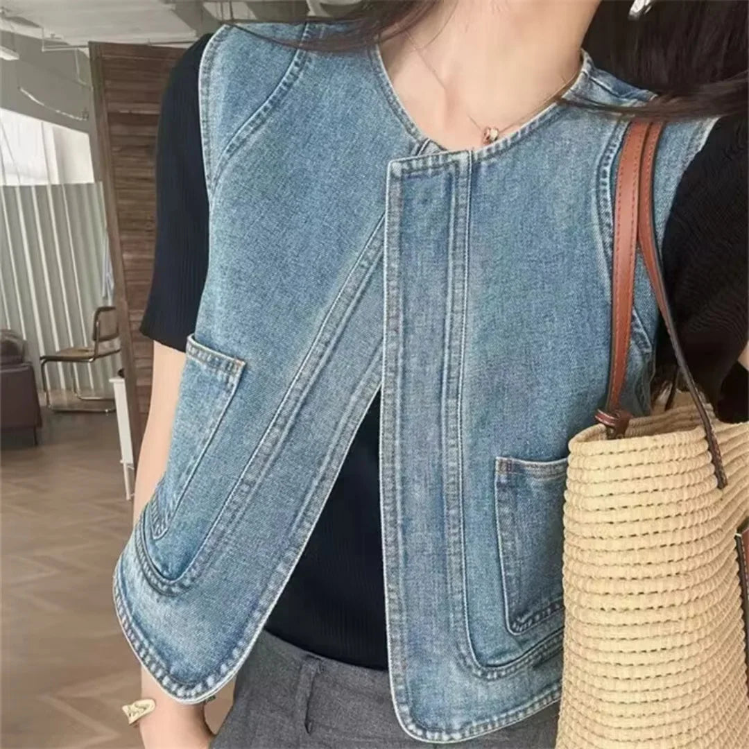 Denim Vest Ladies Clothes Sleeveless Round Neck Pocket Casual Top Waistcoat Streetwear Fashion Vest For Women 2026 Spring Summer