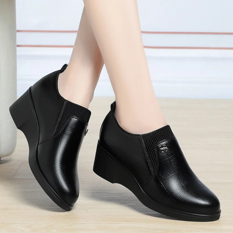 Trendy Wedge Heel Leather Shoes for Women New Soft Sole Design Versatile and Comfortable Solid Color Casual Women's Shoes