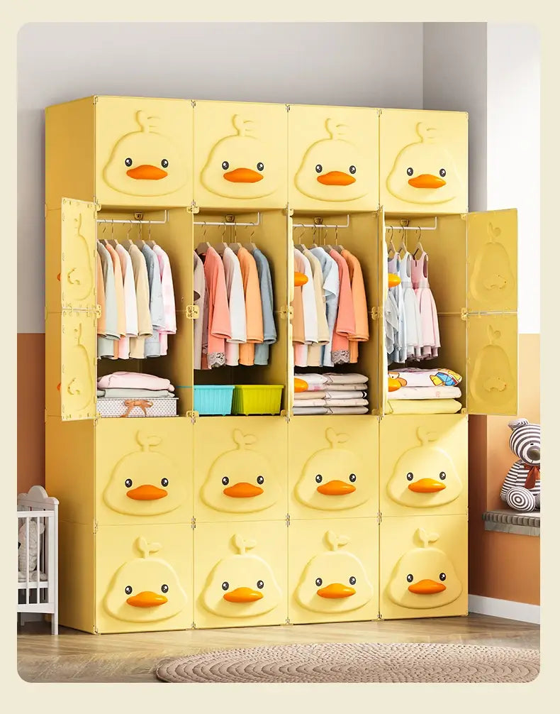 Gelber Kunststoff-Modul-Kinderschrank mit Stauraum mit Enten-Gesichtsdarstellungen auf jeder Tür.