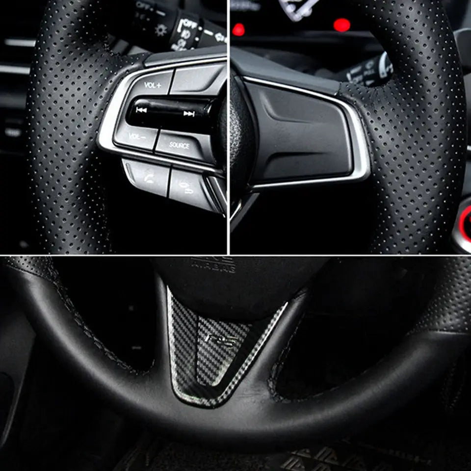Funda para volante Audi con cuero negro perforado, costuras rojas, ribete plateado y acento de fibra de carbono.