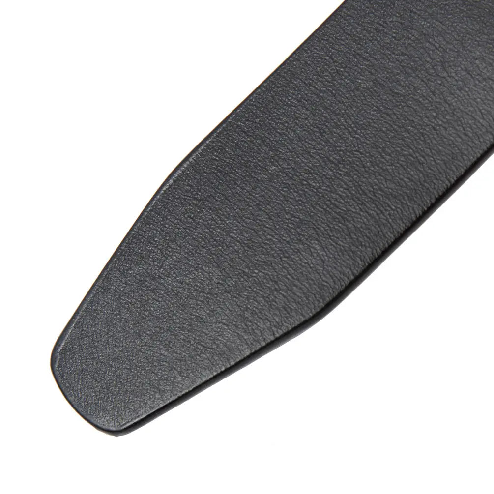 Ceinture en cuir noir texturé à cliquet pour homme, avec une conception de boucle effilée élégante et une sangle sans trous de 3,5 cm.