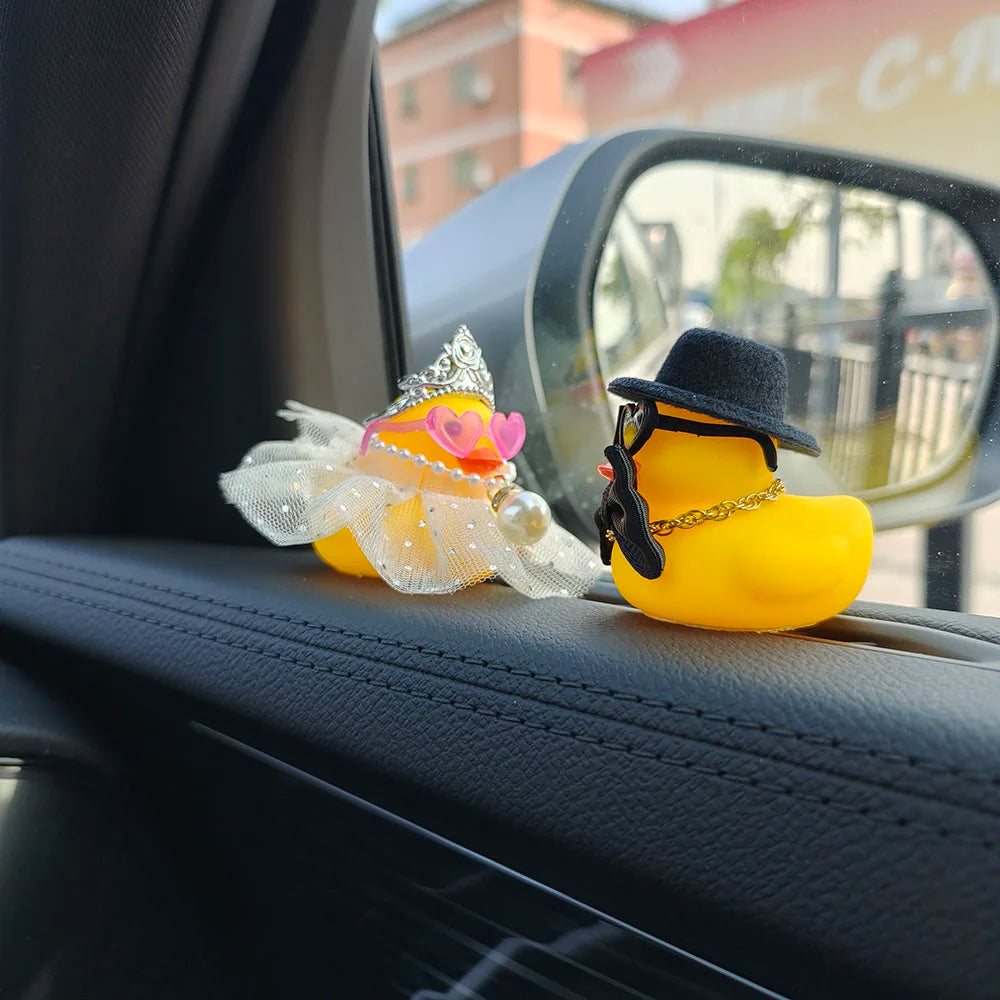 Wedding Little Yellow Duck Bride and Groom Car Dashboard Decoration Valentine's Day Couple Gift Ceremony Home Car Ornaments