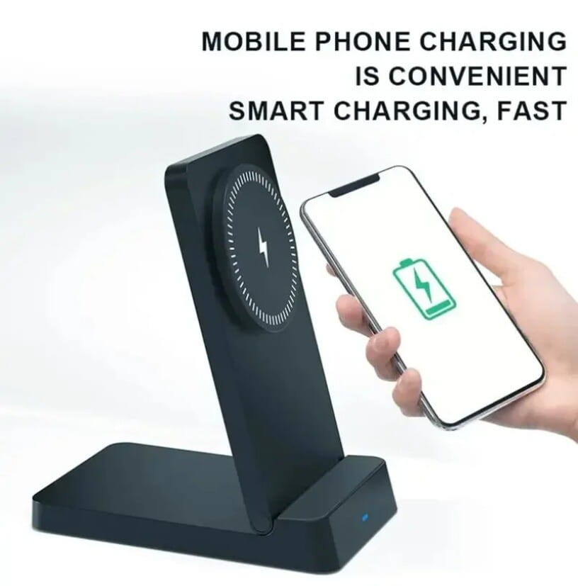 Cargador inalámbrico negro con una almohadilla de carga circular que presenta un icono de rayo y círculos concéntricos sutiles en color blanco, diseñado como un soporte abatible para teléfono con anillo magnético de 15 W para carga inalámbrica.