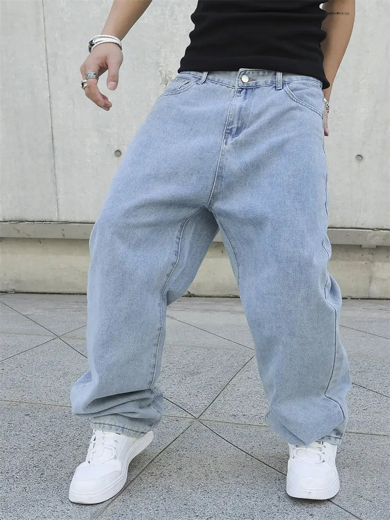 jeans en denim Y2K hommes ample à jambe large en denim clair, avec une coupe ample décontractée et une conception classique à cinq poches.