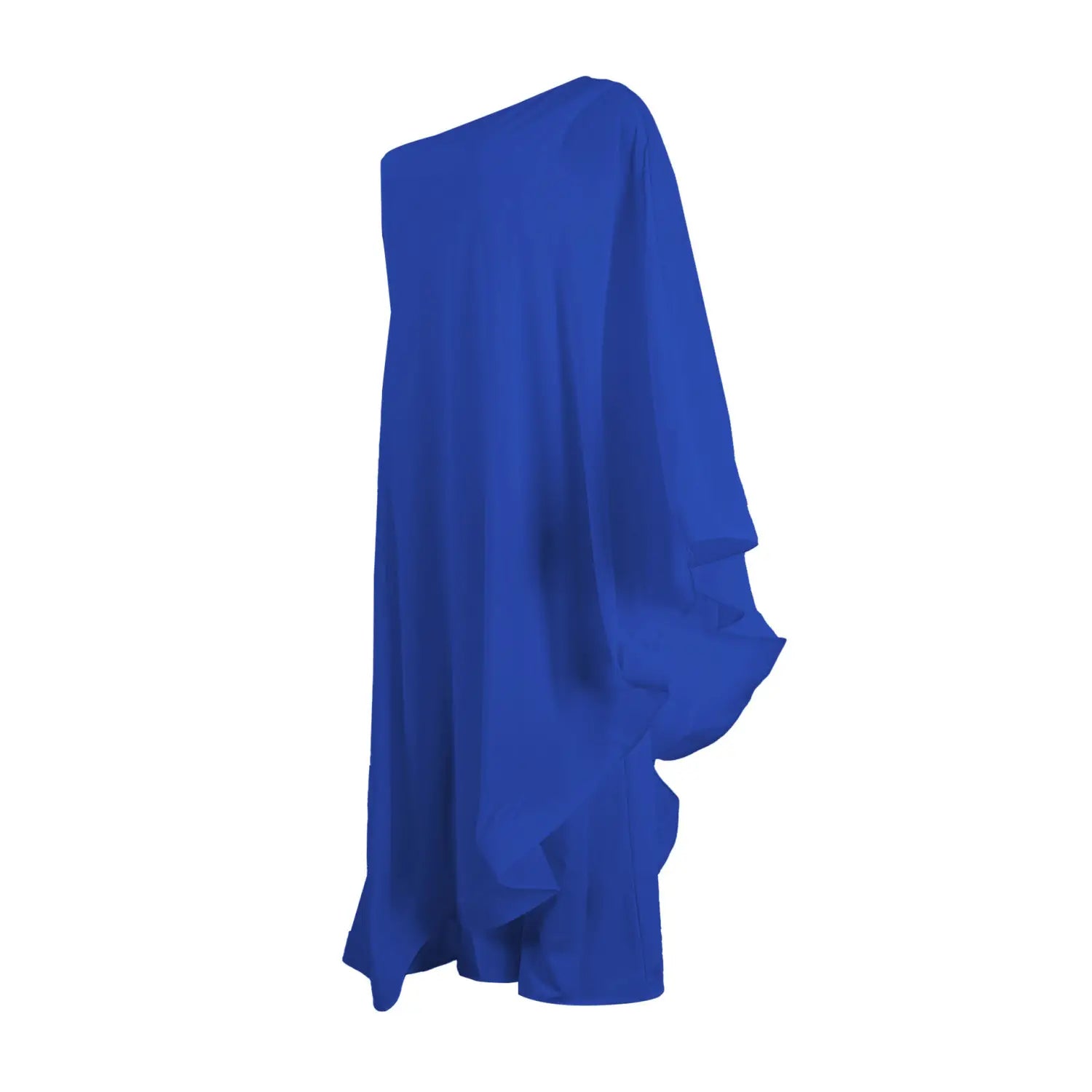 Ein leuchtend königsblaues fließendes Kleid mit einer Schulter, mit drapiertem asymmetrischem Design, kombiniert mit dem eleganten weißen Chiffon-Jumpsuit-Romper mit einseitiger Schulter und Rüschen.