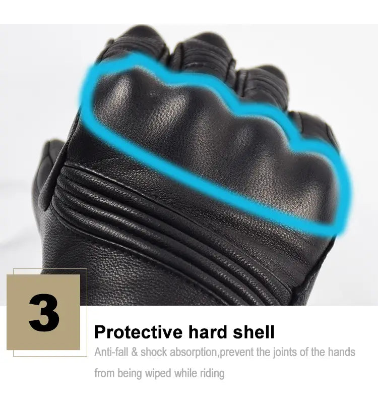 Gant de moto en cuir noir pour homme respirant avec perforations, avec une coque de protection dure sur les articulations, présenté côté arrière.