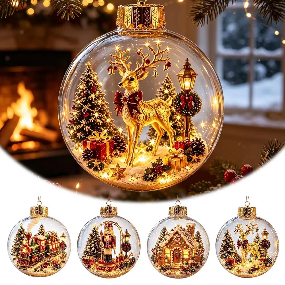 Leuchtende Weihnachts-Globuszierkugel mit einer goldenen Hirschfigur mit kunstvollen Geweihdetails und einer roten Schleife in einer klaren, bruchsicheren Glassphäre, gefüllt mit einer miniaturisierten, festlichen Szenerie.