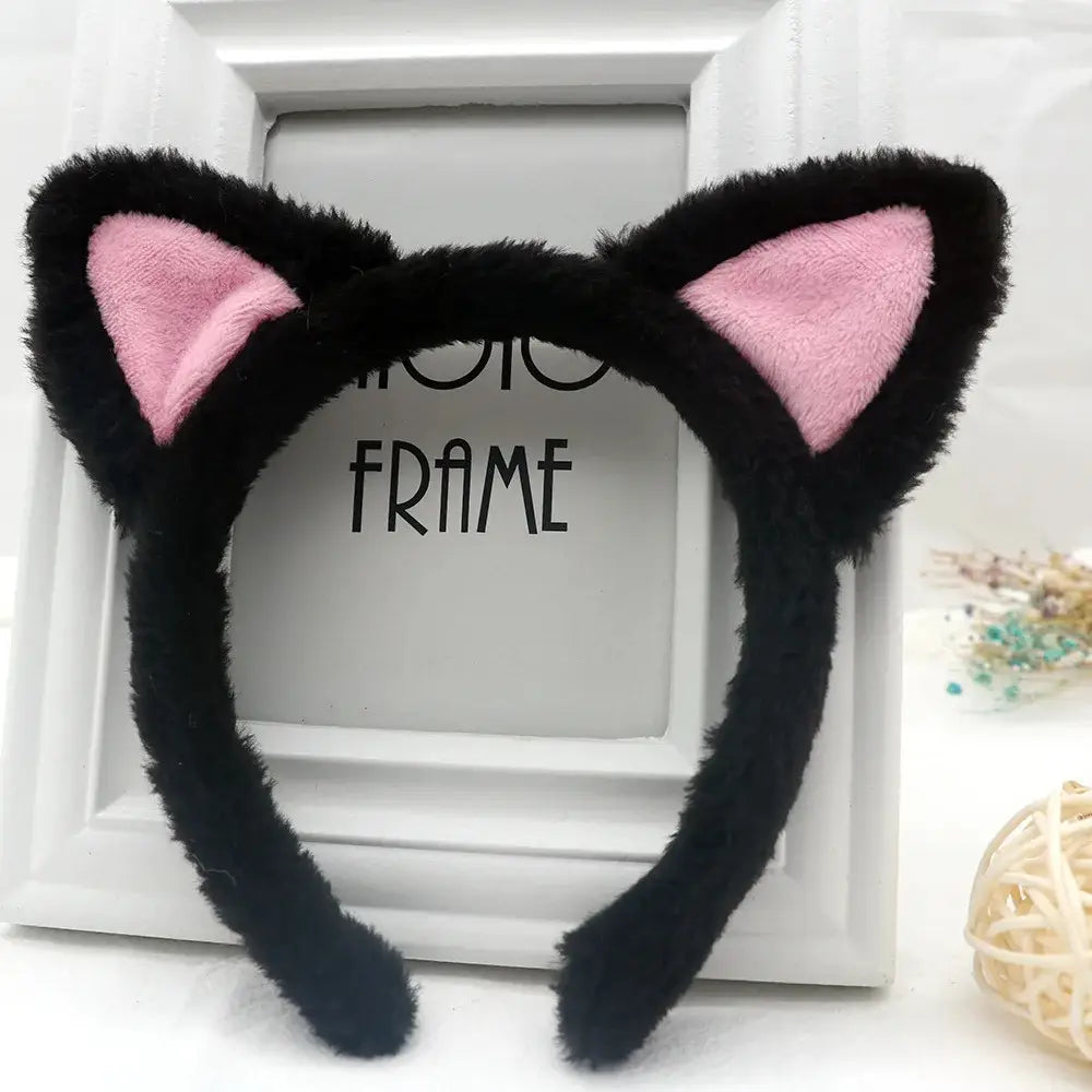 diadema de orejas de gato negro esponjoso color rosa con textura esponjosa y revestimiento interior rosa para un accesorio para el cabello kawaii