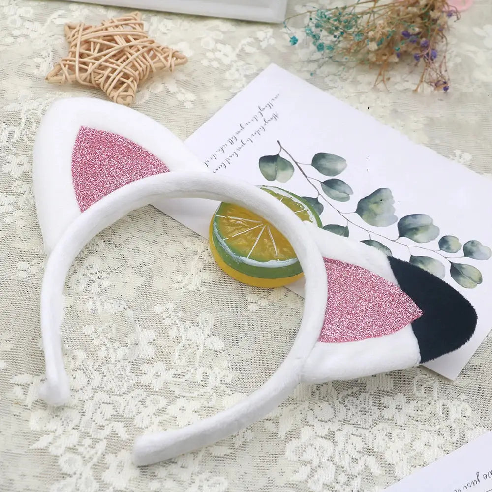 diadema de orejas de gato blanco color rosa con detalles de brillo rosa y ribete esponjoso negro como accesorio para el cabello kawaii esponjoso