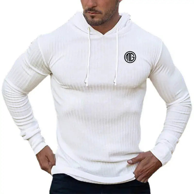 Sudadera con capucha para hombre de punto acanalado blanca, tipo pulóver, con mangas largas y ajuste slim, con un logotipo circular negro en el pecho.