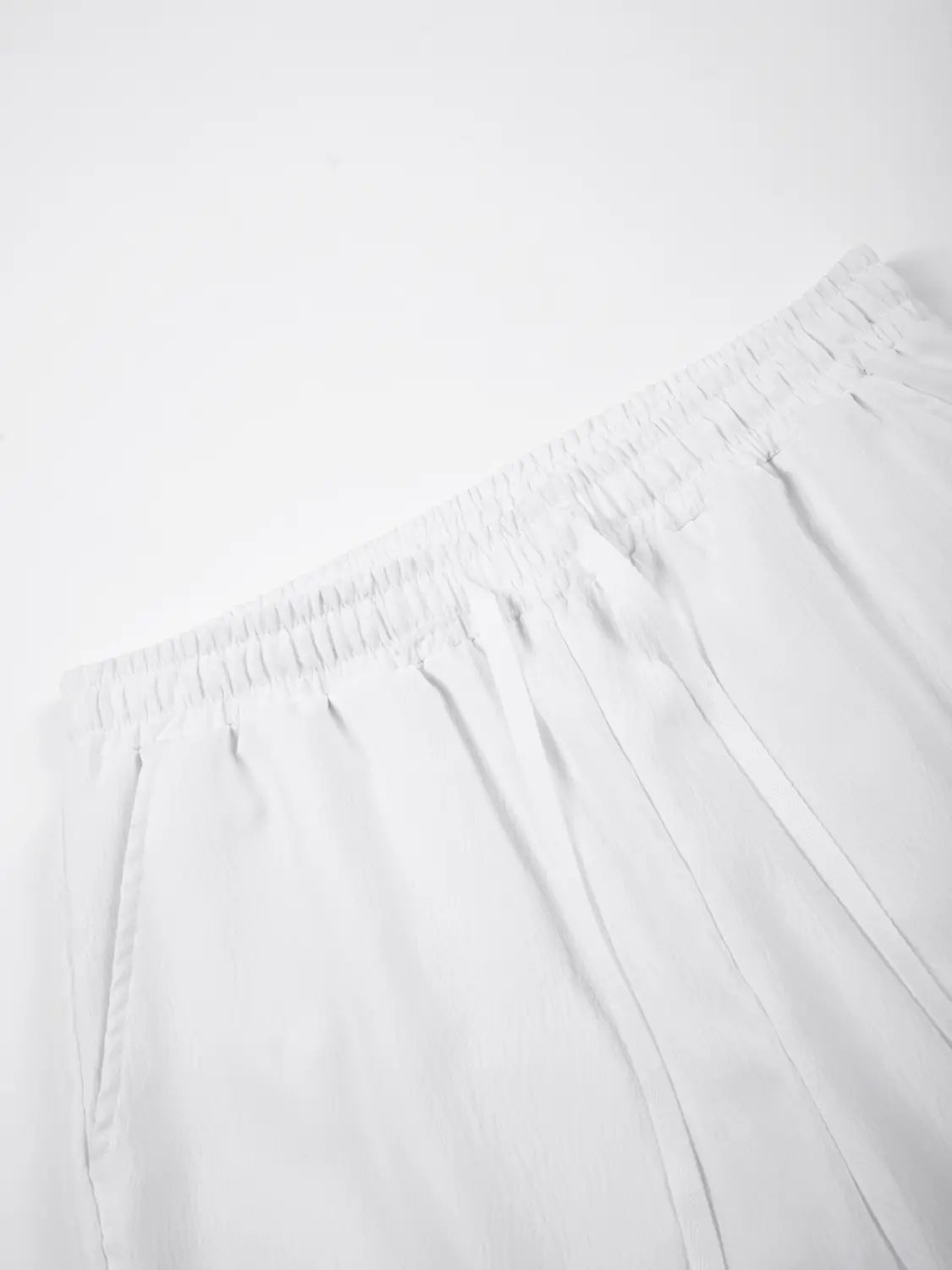 leichte Leinenjogginghosen für Herren in Weiß mit elastischer Taille und weichem, fließendem Stoff für Komfort und Stil