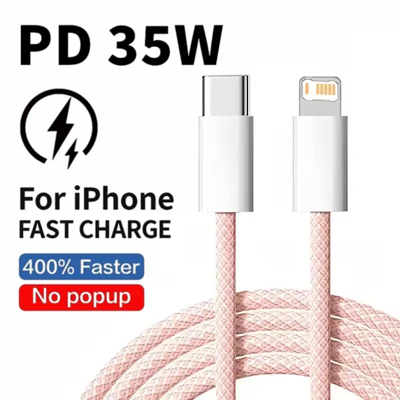 iPhoneの効率的な充電のために設計された、35W PD高速充電に対応するピンクの編み込みUSB-C to Lightningケーブル。