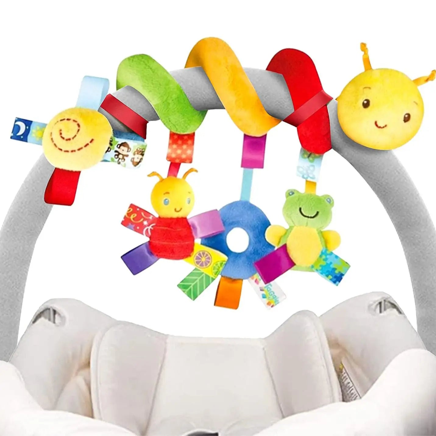 Buntes Plüsch-Raupen-Babysitz-Spielzeug für das Auto aus weichem Stoff mit angehängten Spielzeugfiguren, die als Baby-Mobilé gestaltet sind.