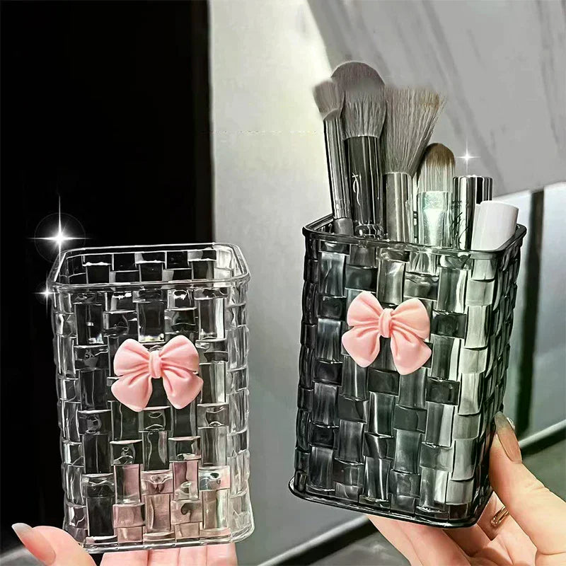 Desktop Pen Holder And Storage Box, Featuring A Bow Decoration And Storage Basket, Suitable For Storing Office Supplies