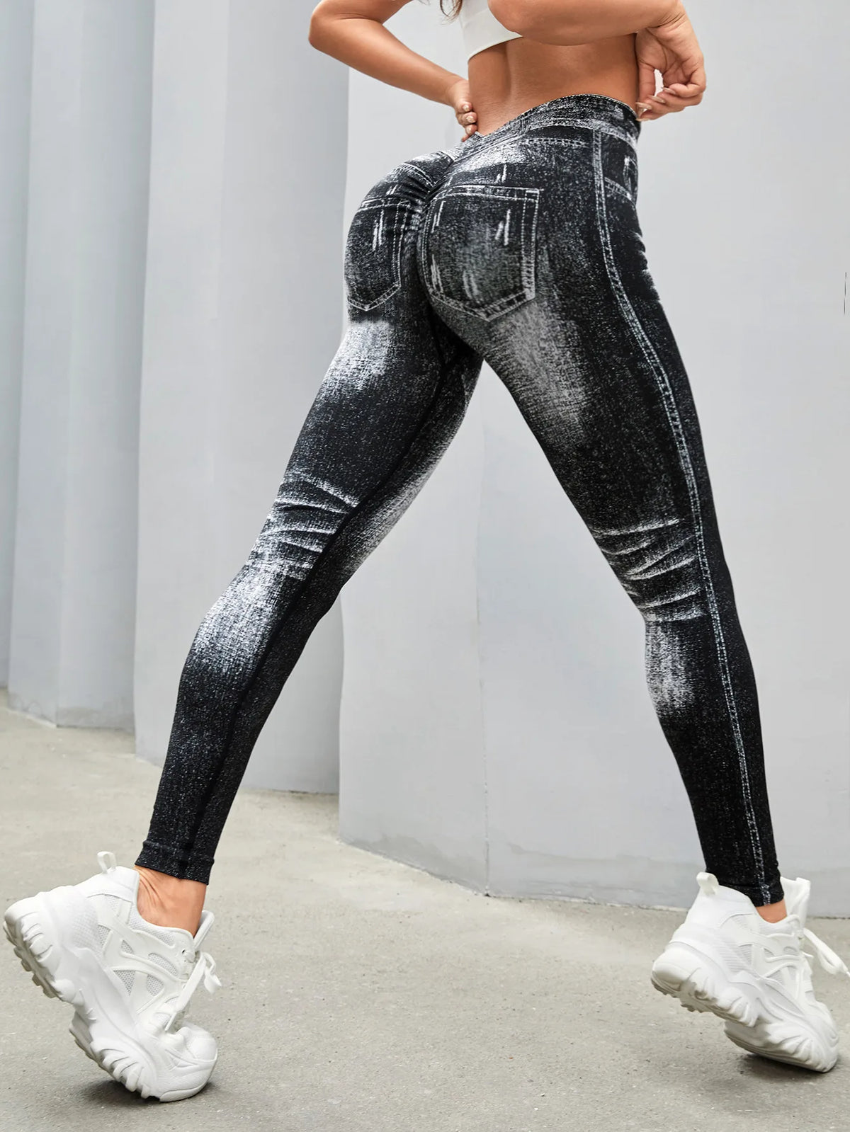 Women V Back Jean Leggings Gym Fitness Athletic Workout Elastic Leggins Leggins Good Elastic Yoga Pants Sports Training Tights
