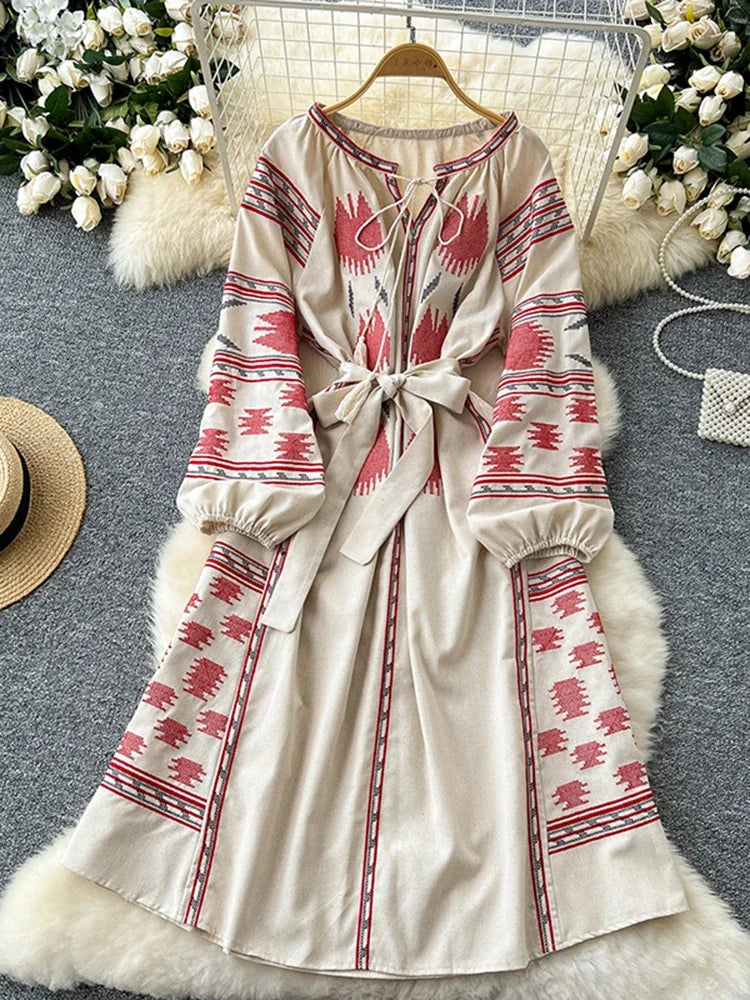 Bohemian Retro Ethnic Style Dress Women's Spring Autumn Embroidered Lace Up Lantern Sleeves Waist Cinching Long Dress A153