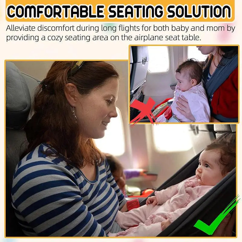 schwarzer Flugzeugsitz-Tisch-Babyschalenaufsatz mit verstellbaren Gurten und gepolsterter Unterstützung für bequemes Sitzen, dargestellt als tragbare Flugzeugbett-Fußstütze für Kinder und Kleinkinder.