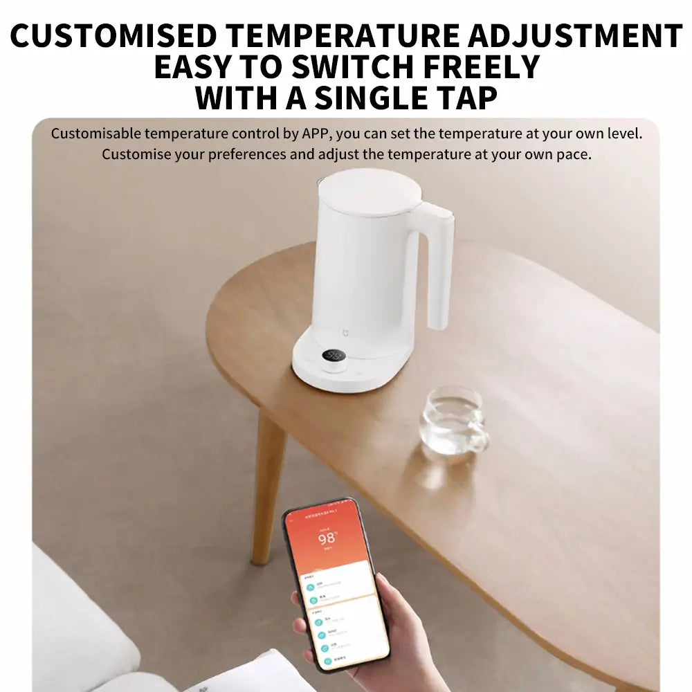 Weißer Xiaomi Mijia Smart Kettle 2 Pro Elektro-Wasserkocher mit eleganter minimalistischer Gestaltung und digitaler Anzeige am Sockel.