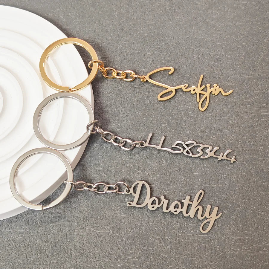 Customized Name Keychain Pendant Personalized Fashion Stainless Steel Family Keychain Jewelry Baby Birthday Gift Boyfriend