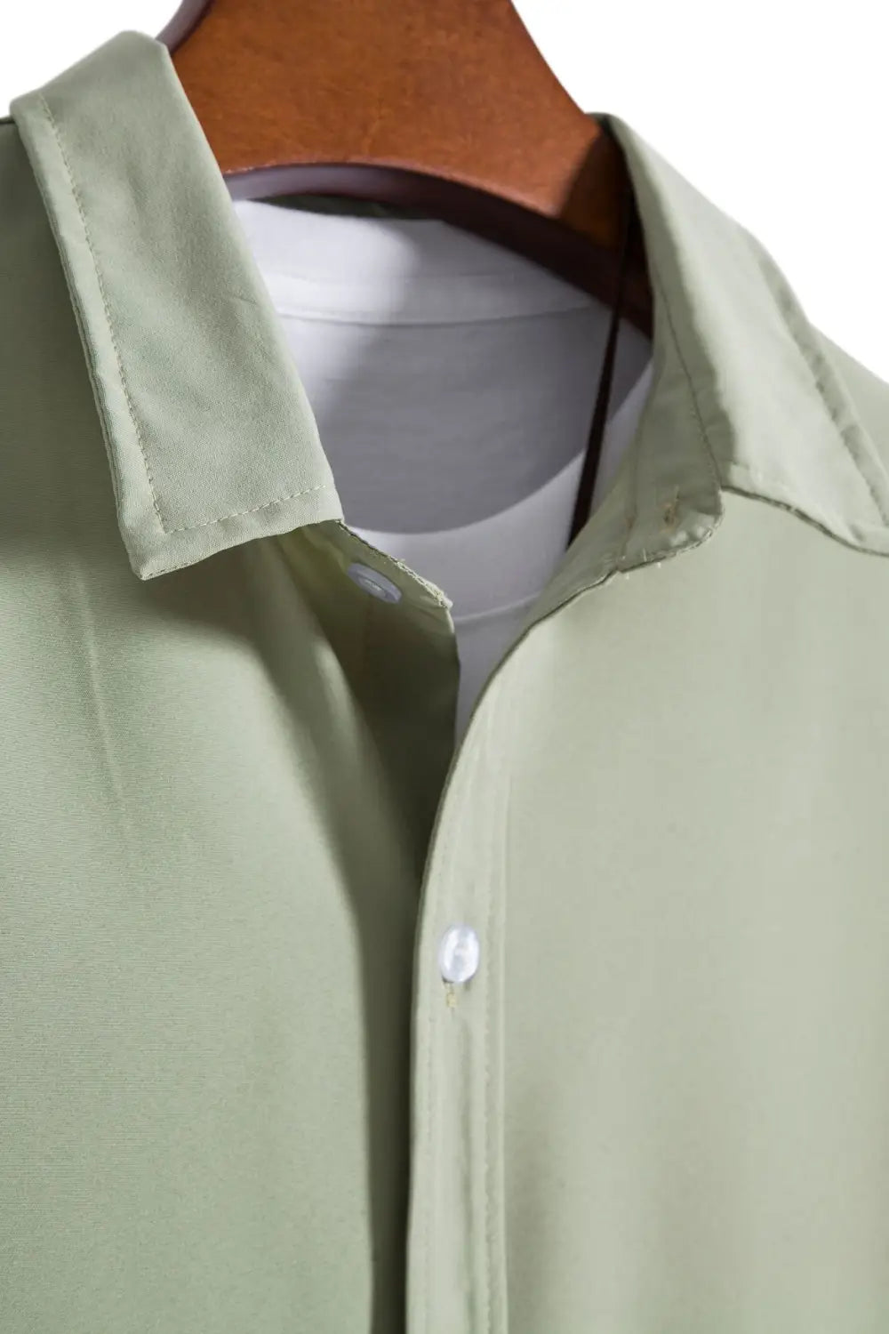chemise à manches courtes vert olive clair pour homme, décontractée, unie, pour la plage, avec un col net et des détails de couture discrets