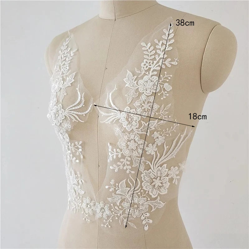 1 Pair of White Wedding Dress Decorations Decorated With White Lace Flowers 38*18cm