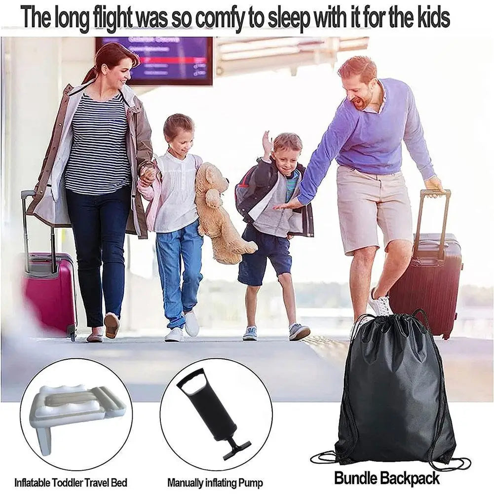 Schwarzes Kordelzug-Bündel-Rucksackdesign aus strapazierfähigem Stoff, von der Rückseite dargestellt, für die Aufbewahrung und den Transport von tragbarem Kinderflugzeugbett und Reiseluftmatratze.