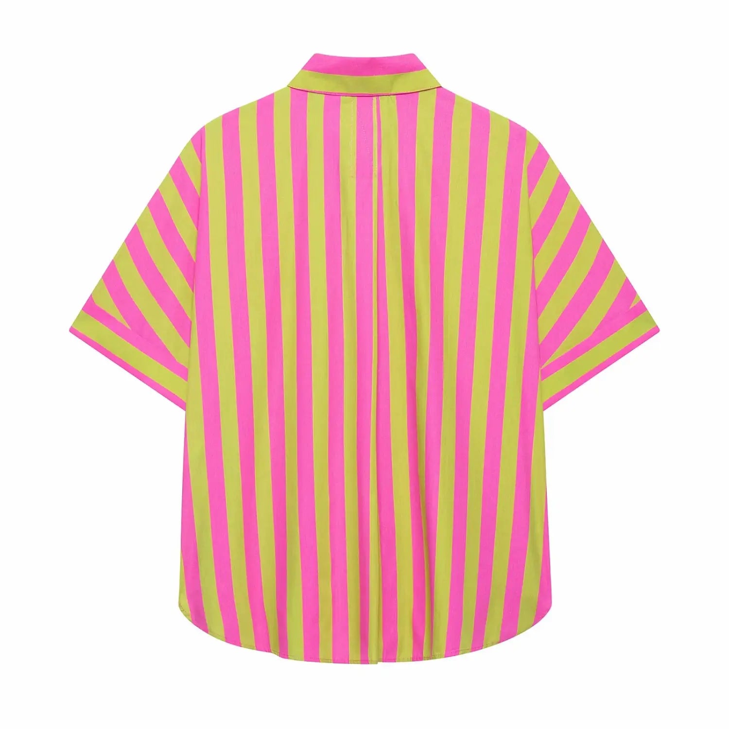 Ein leuchtend pinkfarbenes und lindgrünes, vertikal gestreiftes Kurzarmhemd mit klassischem Kragen, ideal für den Freizeitgebrauch.