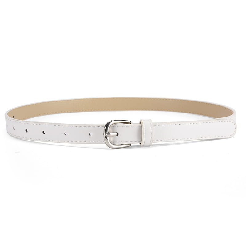 Ensemble de ceinture fine en cuir blanc pour femmes, polyvalent, avec boucle à tons argentés.
