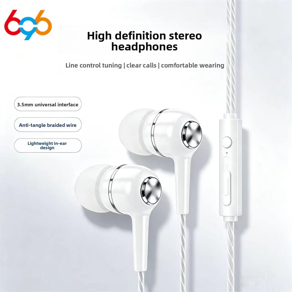 écouteurs intra-auriculaires filaires pour téléphone mobile blancs avec accents métalliques argentés, câble tressé et module de commande en ligne avec microphone.