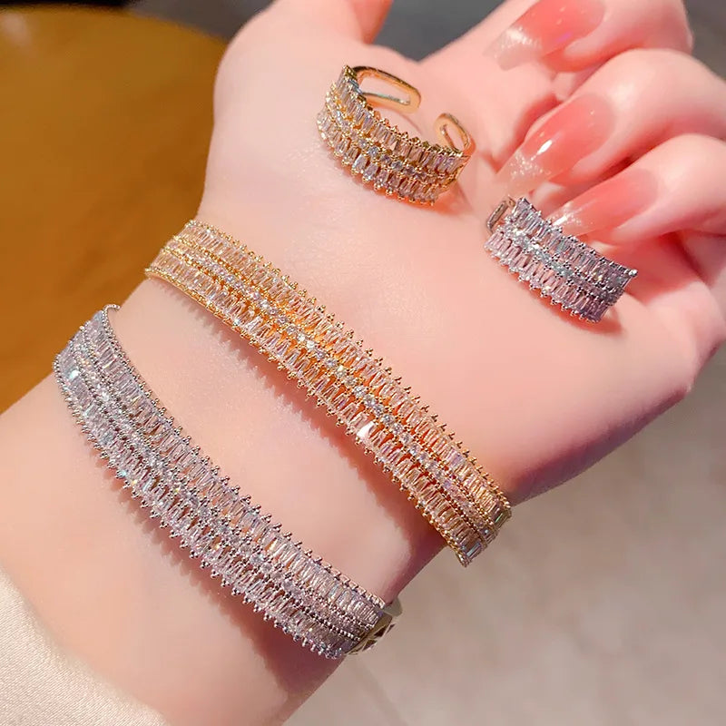 Fashion Charm Bracelet 18K Gold Plated Brass Bangle